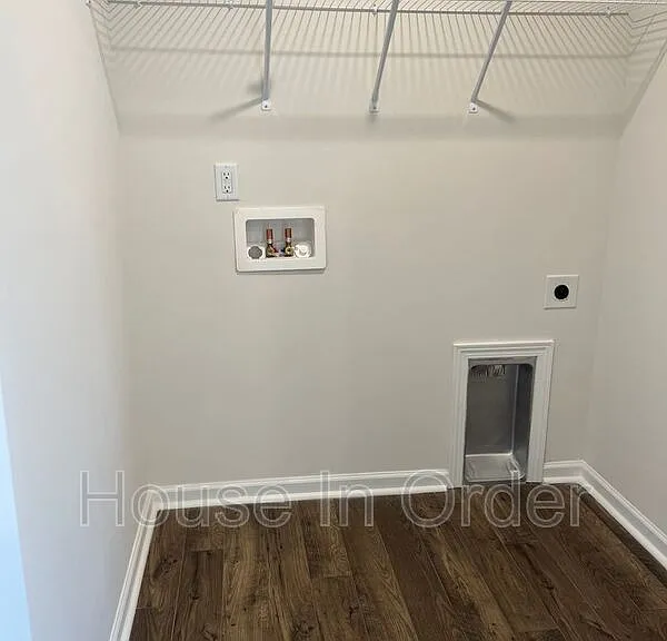 34 Malcolm Ct — Photo 12