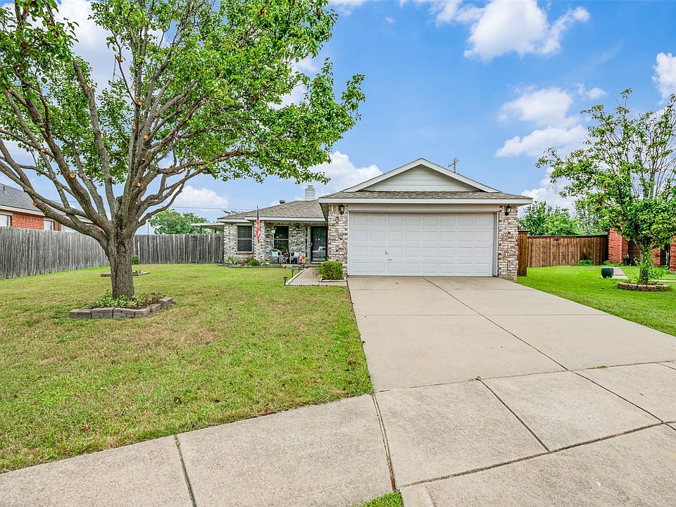 1st image of 444 Port Lavaca Dr