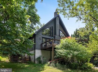 816 Duncan Rd, Harpers Ferry, WV 25425