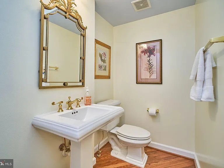 10084 Daniels Run Way — Photo 14