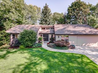 11105 NE Sherwood Dr, Vancouver, WA 98686