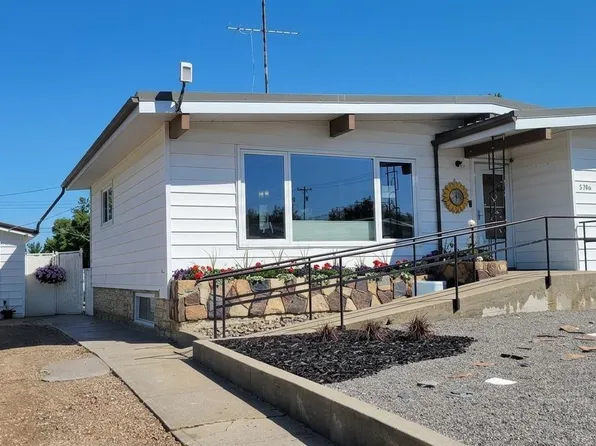 5304 49th St, Two Hills, AB T0B 4K0