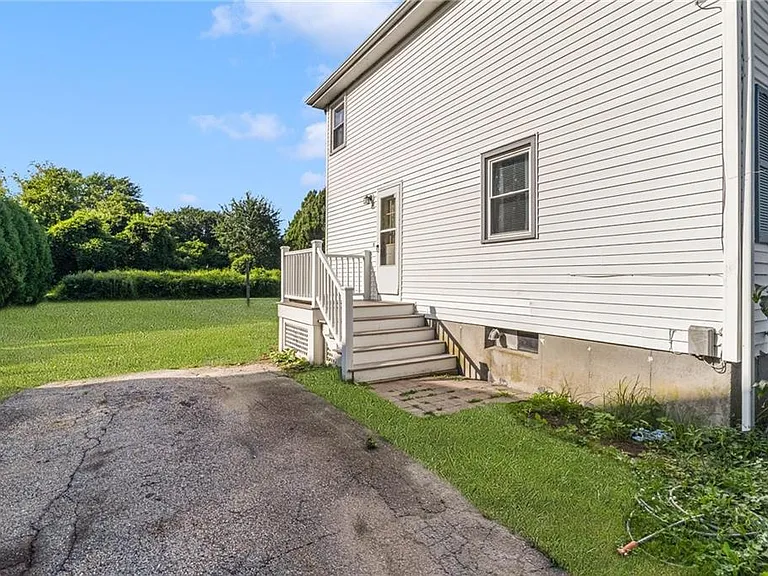 9 Chestnut Hill Rd #B — Photo 30