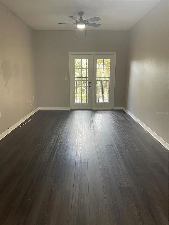 3 bed, 2.0 bath, 1134 sqft, $2,200 — Photo 4