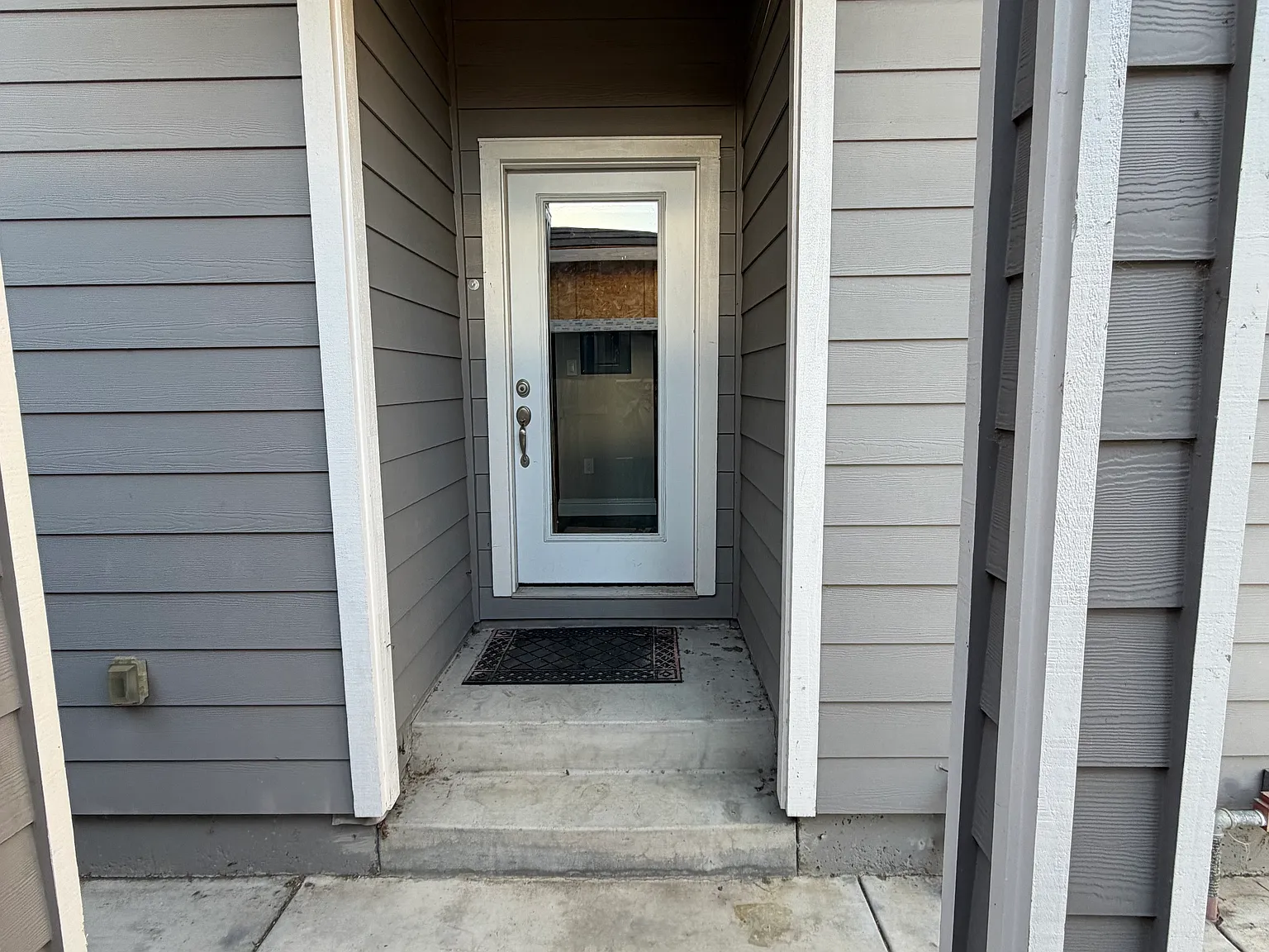 2 bed, 1.5 bath, 800 sqft, $3,500 — Photo 1
