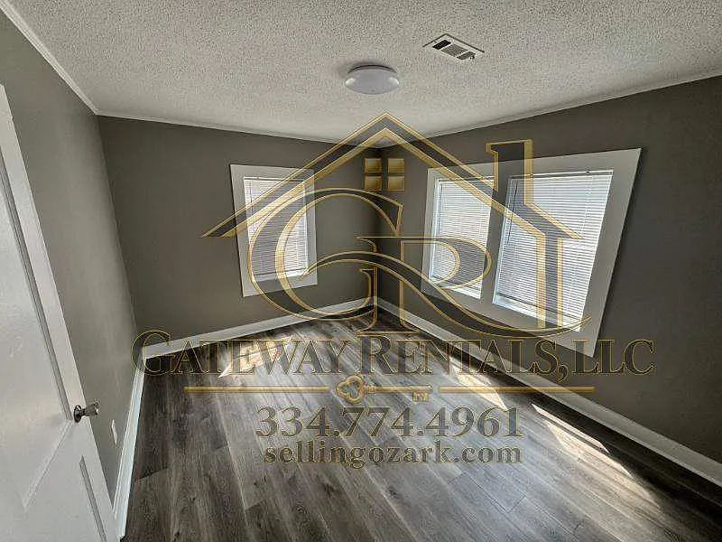 2 bed, $800 — Photo 4