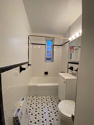 Rented by Cohen Smith Chang LLC | media 11