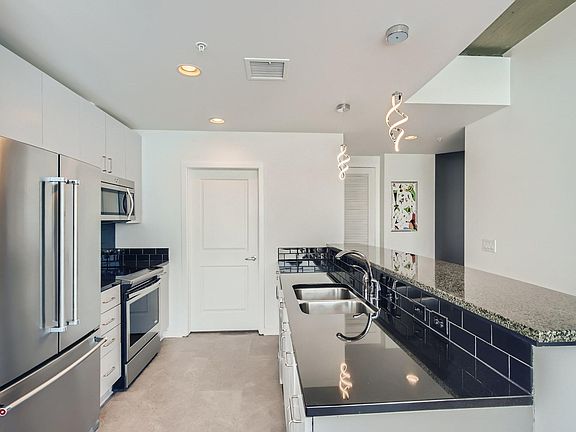 5th image of 1700 Bassett St Unit 1813