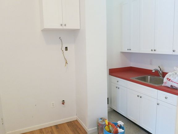 5th image of 162 Stanton St APT C