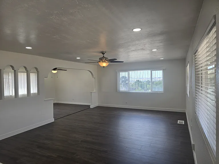 1221 Topper Ln — Photo 6