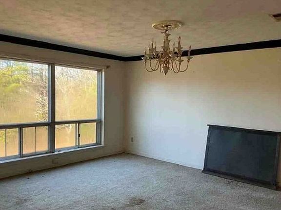 5th image of 49 Chamblee Rd