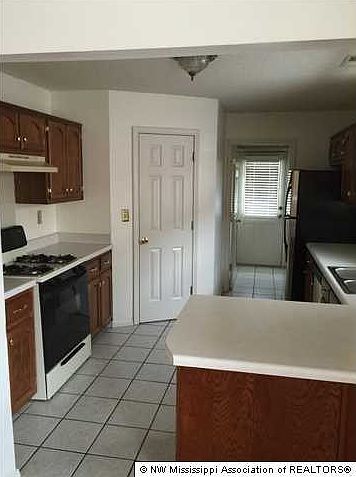 1st image of 1209 McGowan Dr