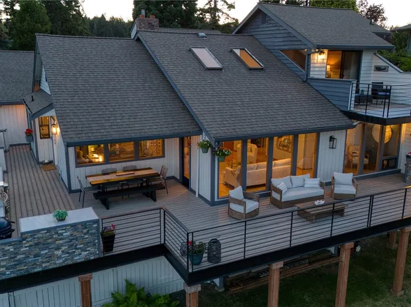 2827 Moorelands Drive NW, Gig Harbor, WA 98335