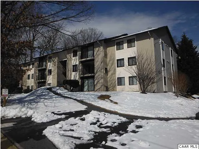 1 Spring Ct photo 1