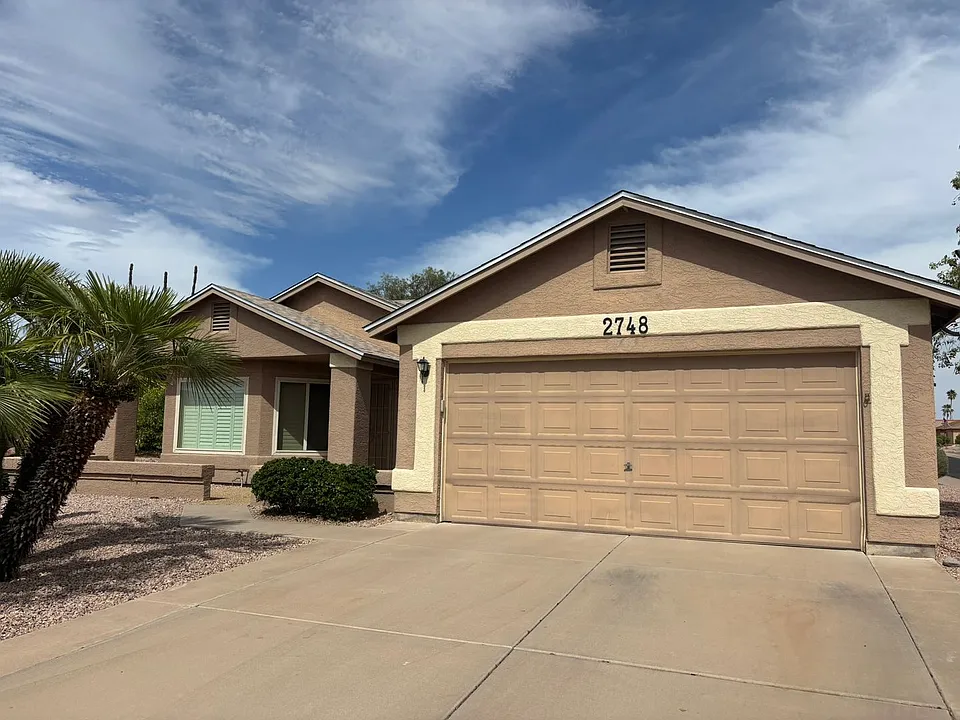2748 Leisure World