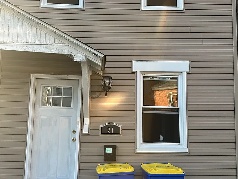 21 Girard Ave — Photo 1