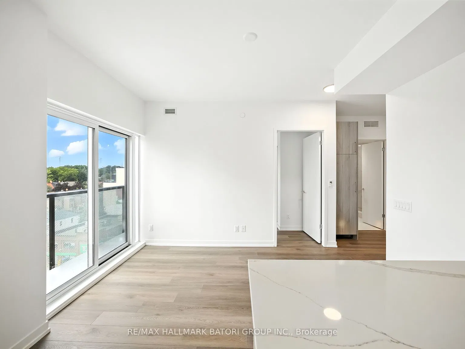 2 bed, $2,995 — Photo 4