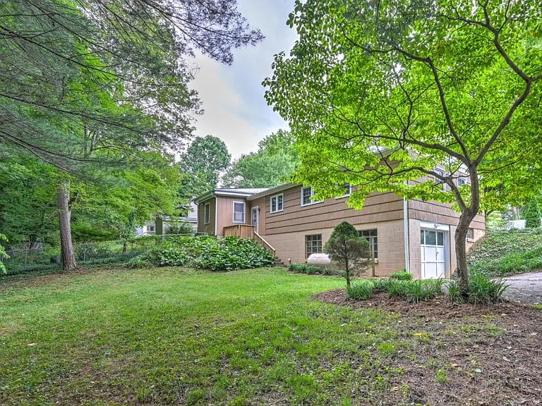 292 White Pine Dr — Photo 24