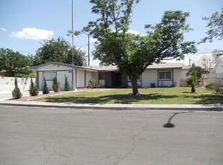 129 Linden St, Henderson, NV 89015