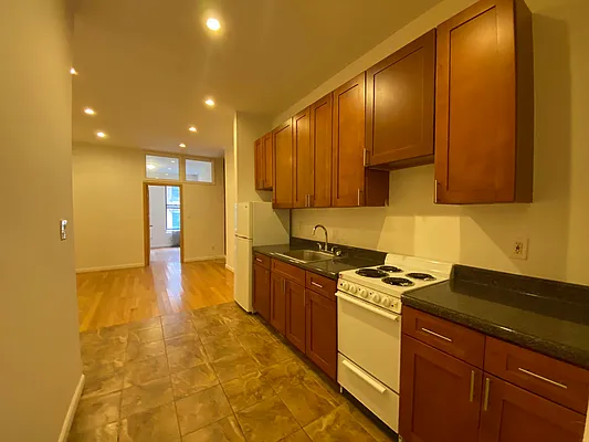 Rented by Best Apartments North Inc | media 22