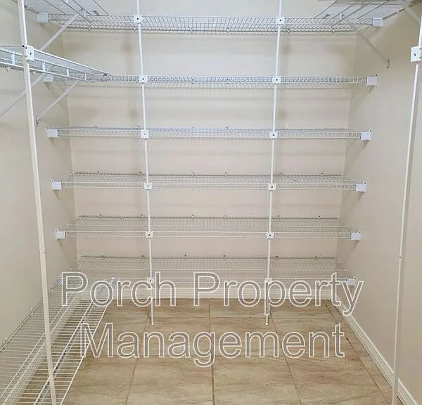 303 Shoreline Dr — Photo 20