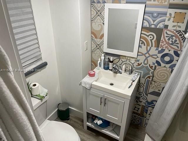 2nd image of 2370 SW 26th St #A