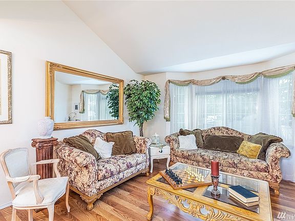 5th image of 18427 84th Ave E