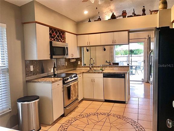 4th image of 2032 Wood Hollow Ln