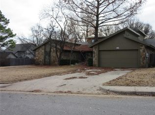 2004 Thunderbird Blvd, Edmond, OK 73013