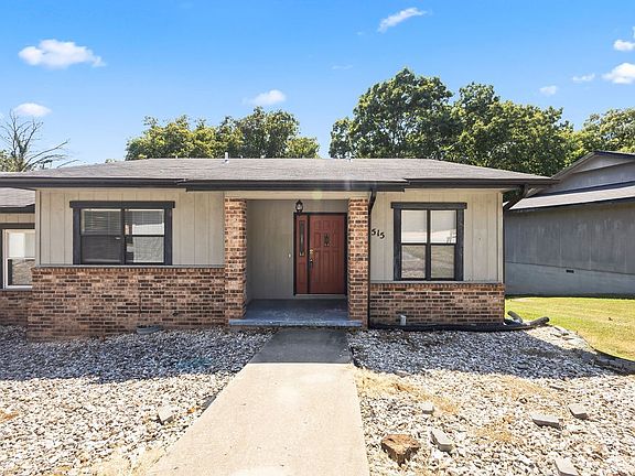 2nd image of 515 Carroll Dr