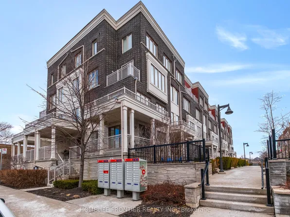 145 Long Branch Ave #29, Toronto, ON M8W 0A9