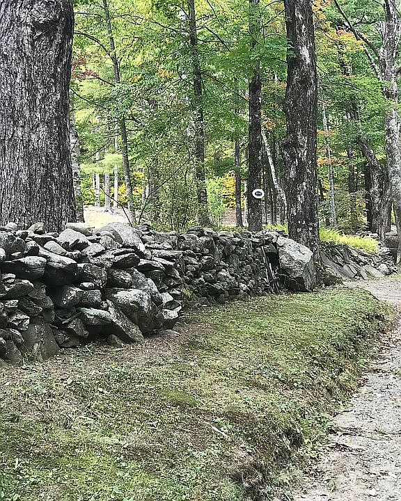 2nd image of 2115 Old County Rd
