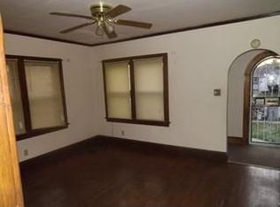 4910 N 49th St, Milwaukee, WI 53218