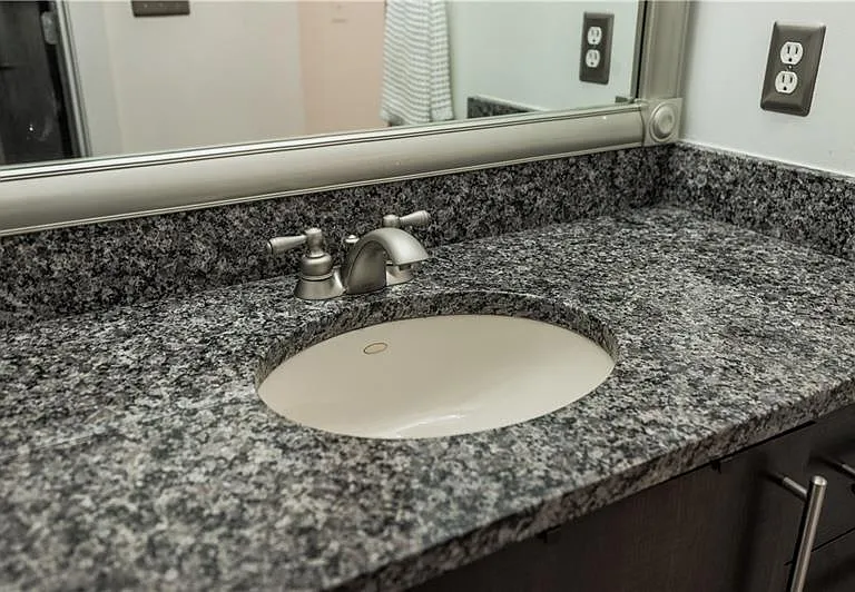 1221 Caroline St NE #201 — Photo 22