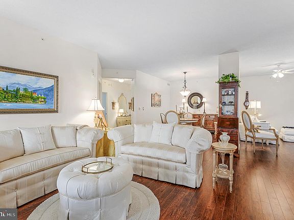 3rd image of 19350 Magnolia Grove Sq Unit 406