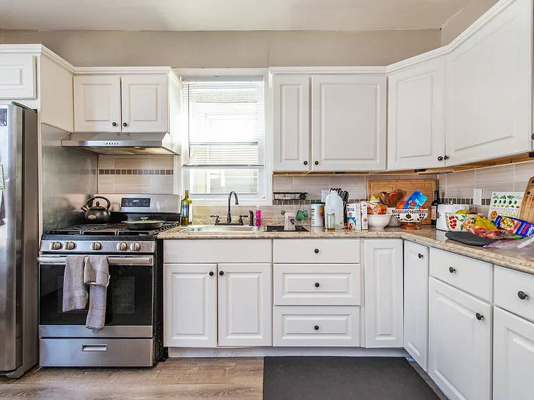 40 Olive St #1 — Photo 4