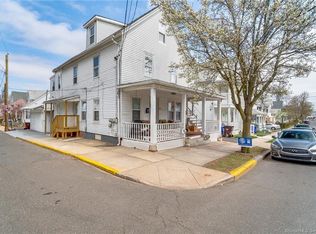 92 Grand St, Middletown, CT 06457