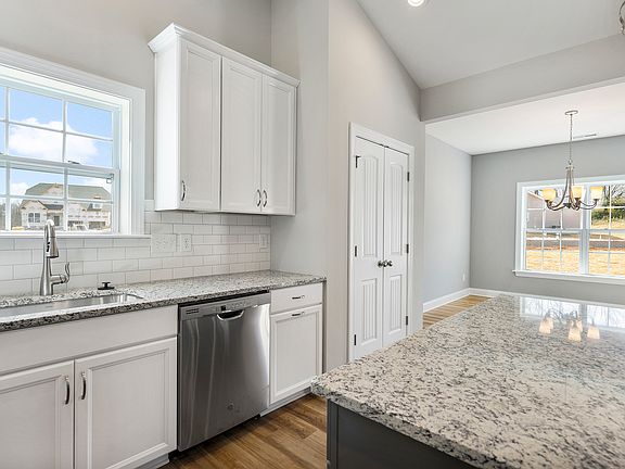 Images of the home are for illustrative purposes only and should never be relied upon