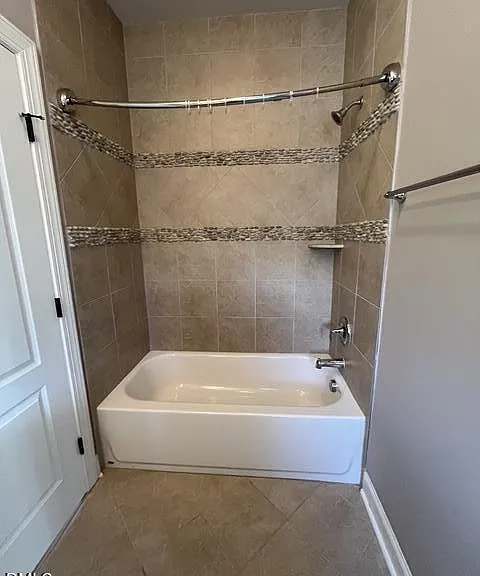 5604 Clearsprings Dr — Photo 29