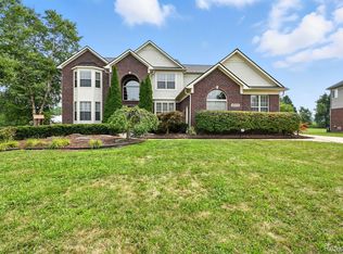 9009 Potterville Dr, Willis, MI 48191