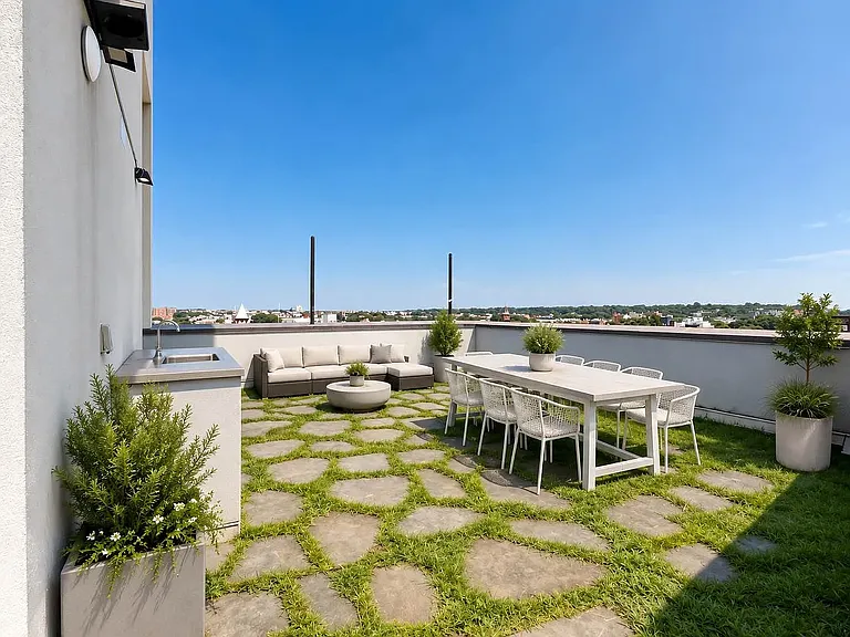951 Madison St #2A — Photo 14