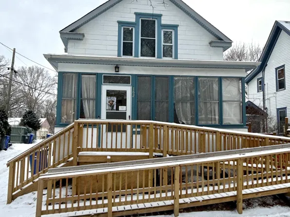 162 McBoal St, Saint Paul, MN 55102