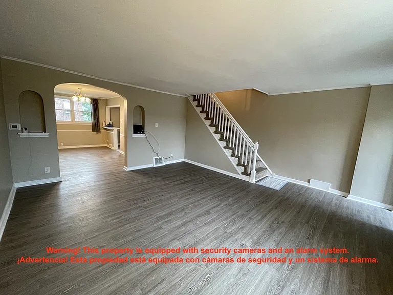 1131 Hellerman St — Photo 23