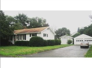 20 Common Fence Blvd, Portsmouth, RI 02871