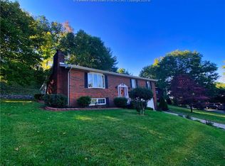939 Helene St, Saint Albans, WV 25177