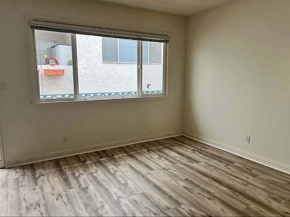 4th image of 1013 12th St #3