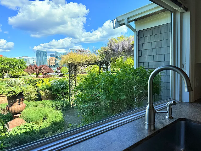 9676 Evergreen Dr NE — Photo 19