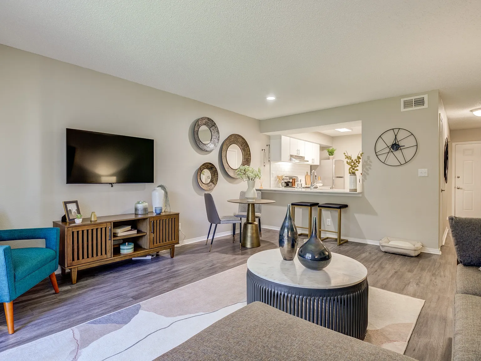 The Invitational Apartments — Photo 3