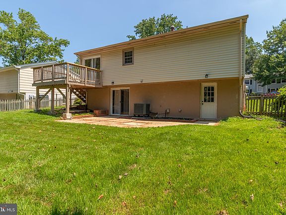 5th image of 5115 Leesburg Ct