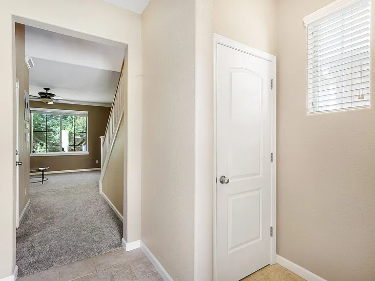 2035 Vienna Way — Photo 16